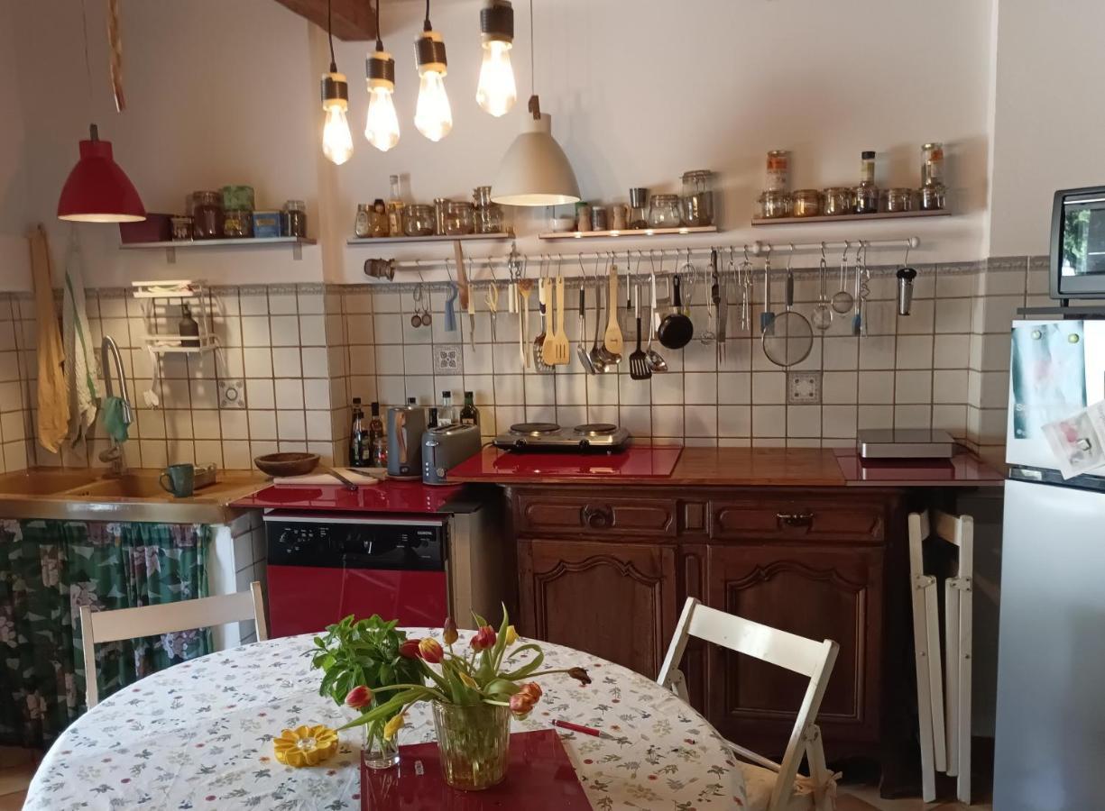 Maison Arelate Couette-café